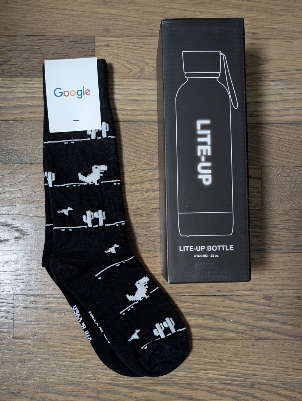 Google Chrome Dino Bundle - Light Up Bottle and Socks